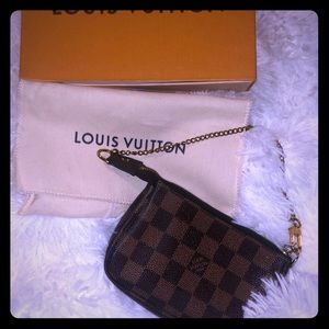 Louis Vuitton Mini Pochette